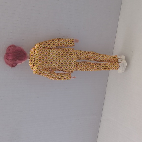 Barbie Jungkook doll 2019 - Picture 5 of 8